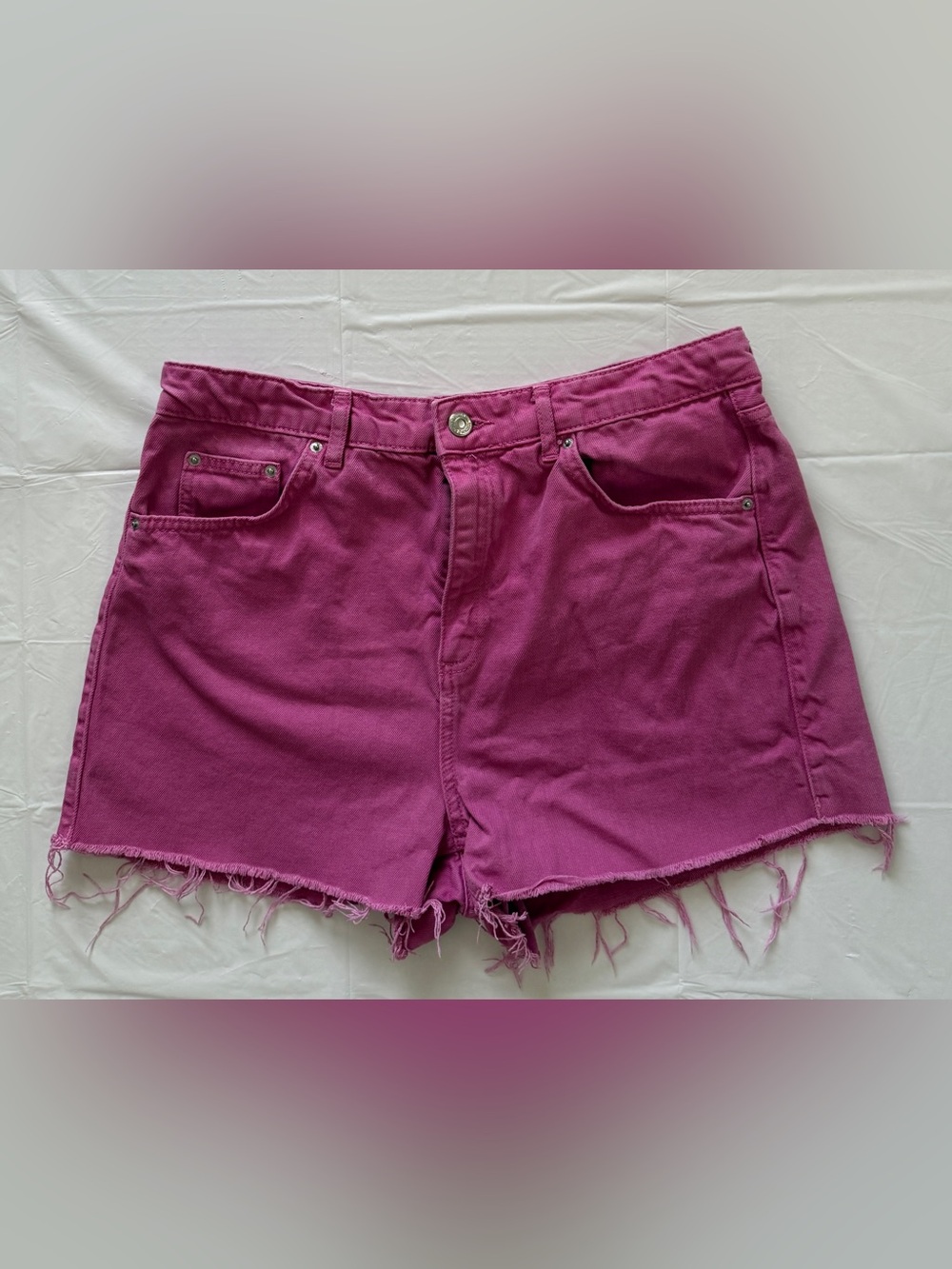 Top Shop Moto Mom High-Rise Pink Denim shorts size 10